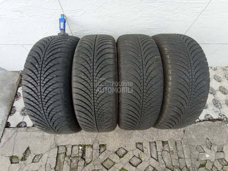 Goodyear 185/60 R15 Zimska