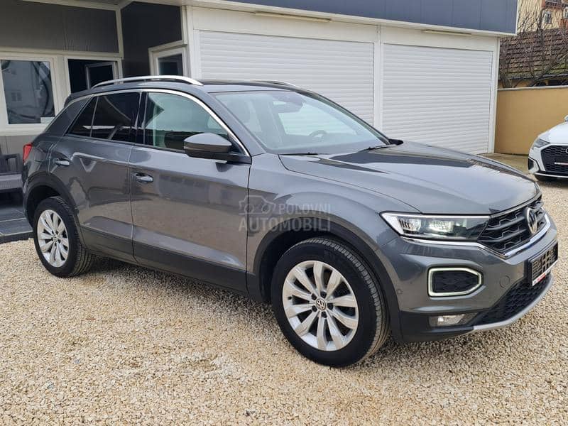 Volkswagen T-Roc VIRTUAL PANO.