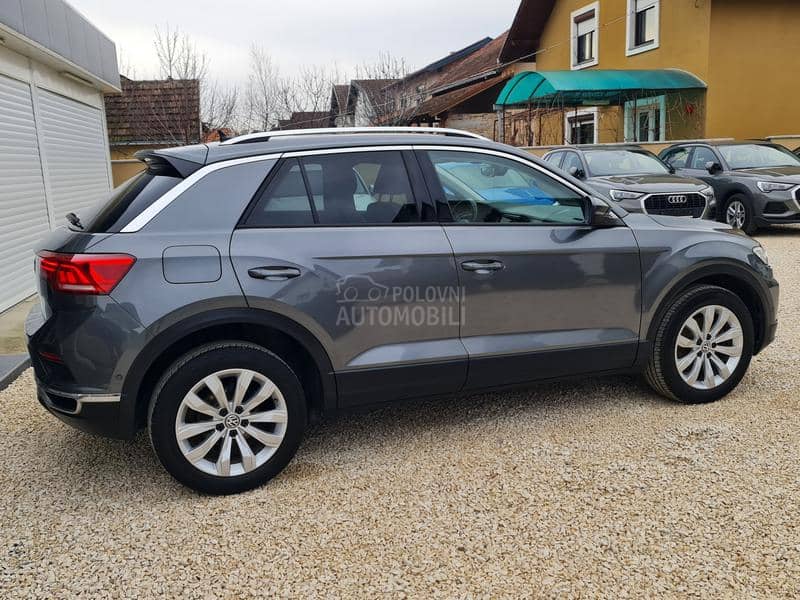 Volkswagen T-Roc VIRTUAL PANO.