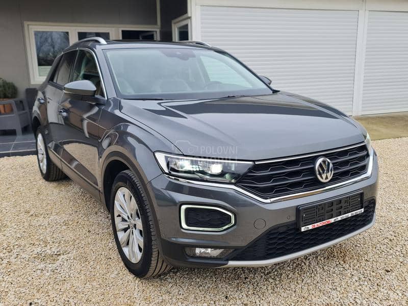 Volkswagen T-Roc VIRTUAL PANO.