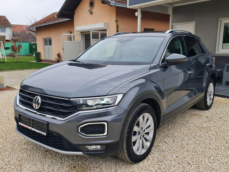 Volkswagen T-Roc VIRTUAL PANO.