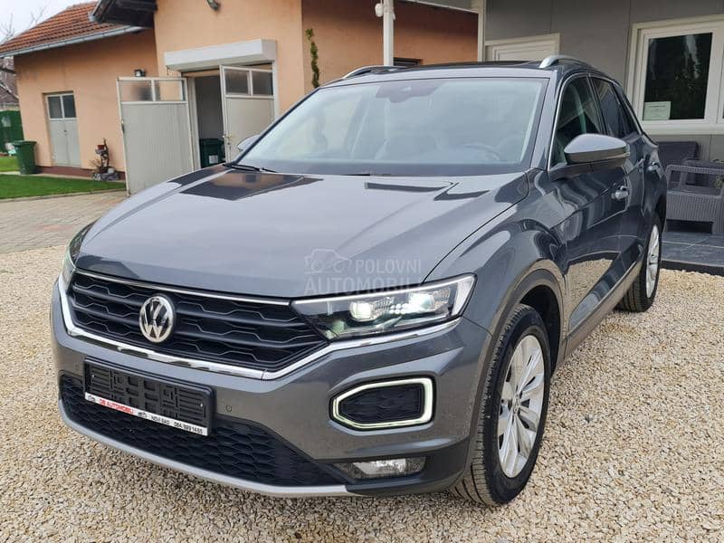 Volkswagen T-Roc VIRTUAL PANO.