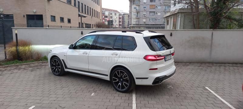 BMW X7 