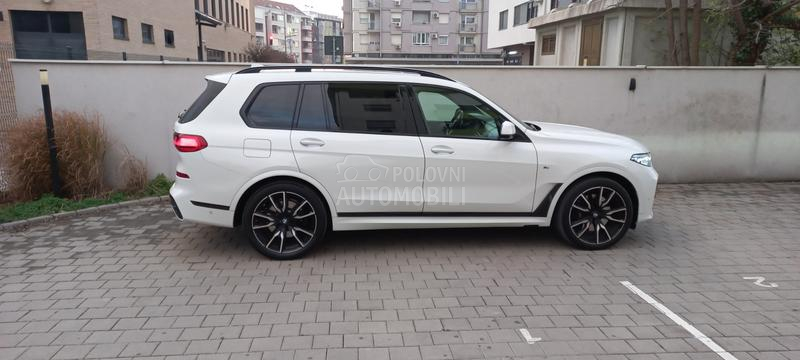 BMW X7 