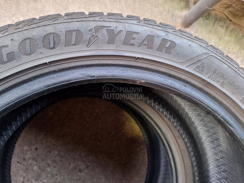 Goodyear 225/45 R18 Zimska