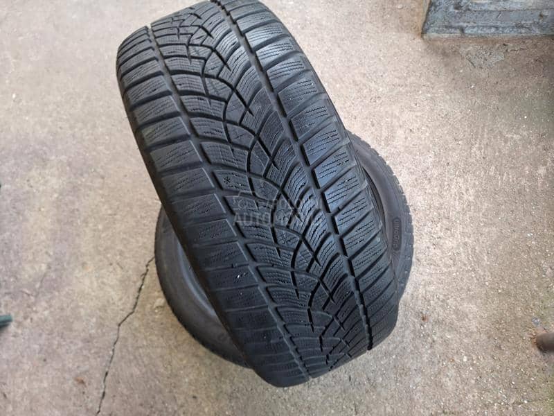 Goodyear 225/45 R18 Zimska