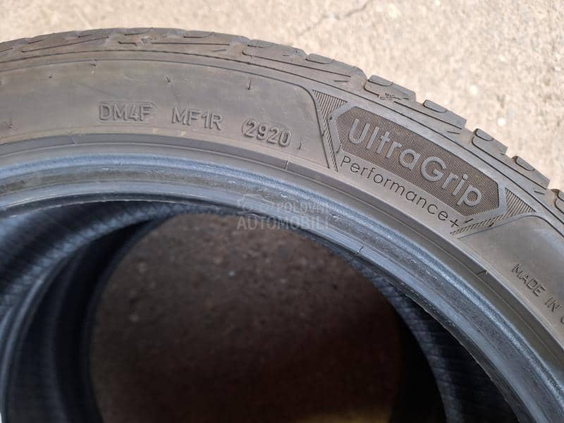 Goodyear 225/45 R18 Zimska