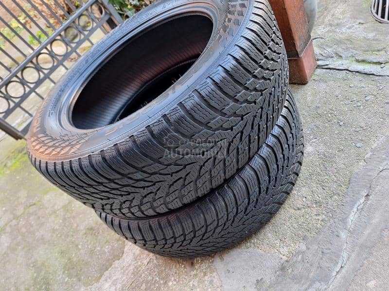 Nokian 205/60 R16 Zimska