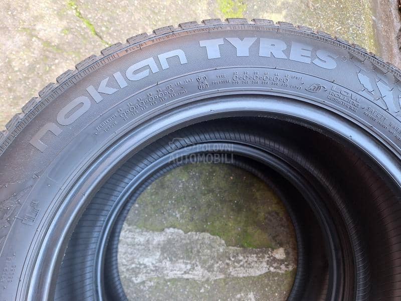 Nokian 205/60 R16 Zimska