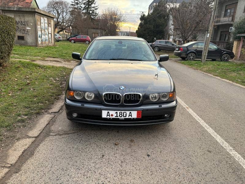 BMW 525 525