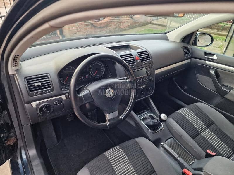 Volkswagen Golf 5 1.4 COMFORTLINE