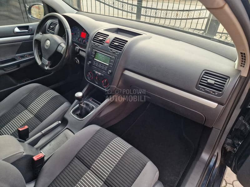 Volkswagen Golf 5 1.4 COMFORTLINE