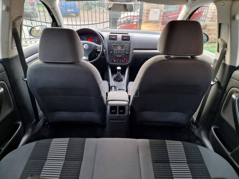 Volkswagen Golf 5 1.4 COMFORTLINE