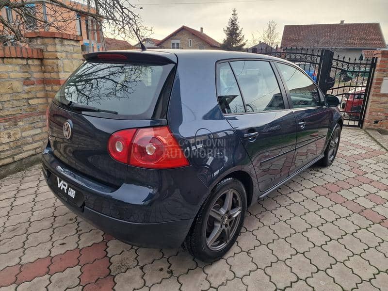 Volkswagen Golf 5 1.4 COMFORTLINE