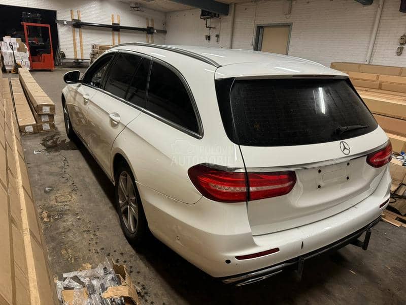 Mercedes Benz E 220 9G tronic 194