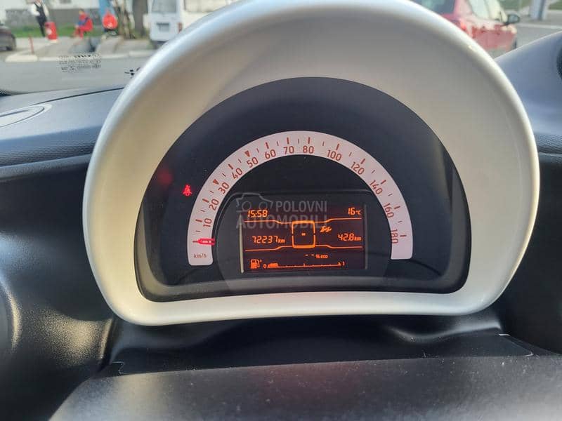 Smart ForFour 1.0b CH