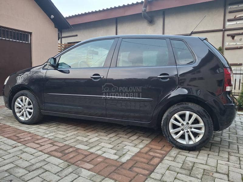 Volkswagen Polo 1.6 B  SPORT LINE