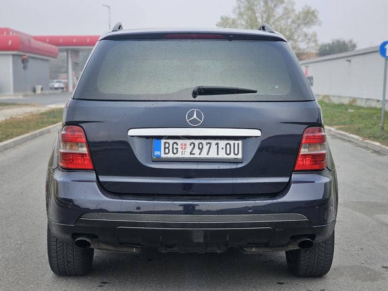 Mercedes Benz ML 320 