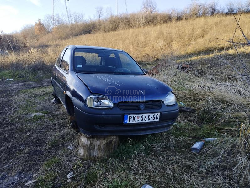 Opel Corsa B 1.0 cela