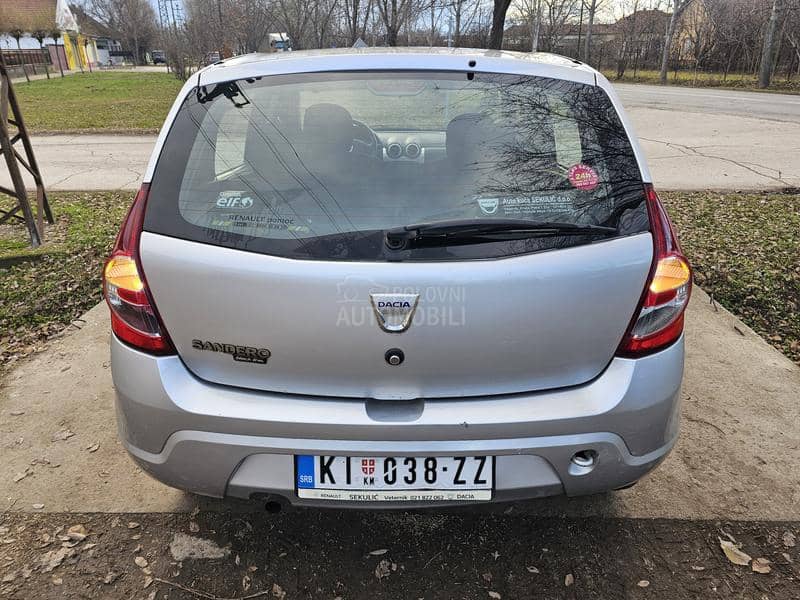 Dacia Sandero 1,4 Black line