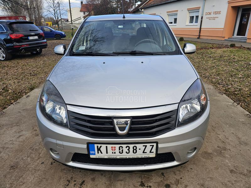 Dacia Sandero 1,4 Black line