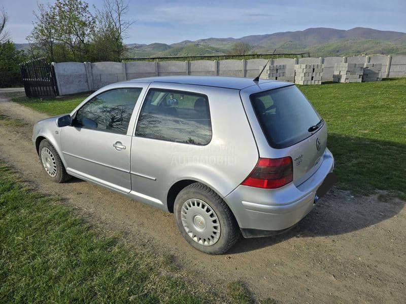 Volkswagen Golf 4 