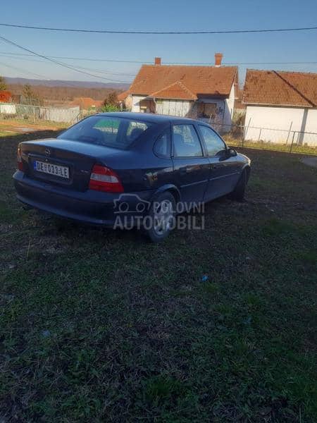 Opel Vectra B 1.8 16V