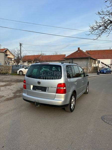 Volkswagen Touran 2.0 TDI