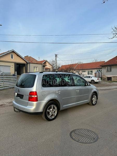 Volkswagen Touran 2.0 TDI