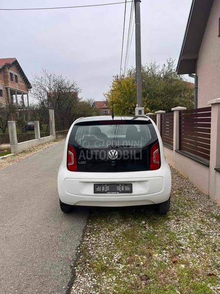 Volkswagen up! 