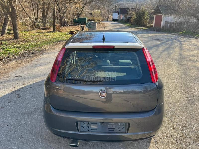 Fiat Punto Grande 1.4 8V