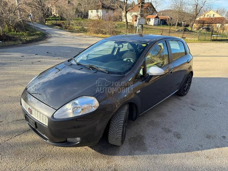 Fiat Punto Grande 1.4 8V