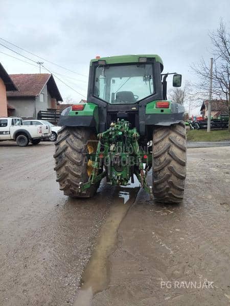 John Deere 6900