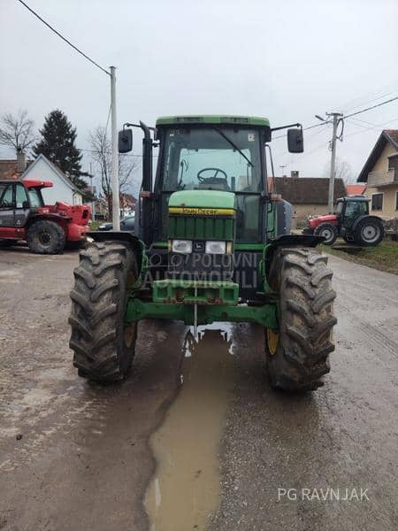 John Deere 6900