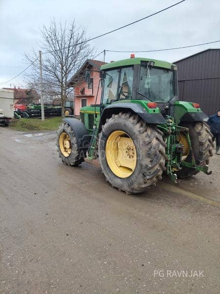 John Deere 6900