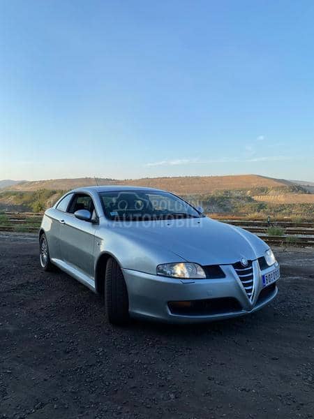 Alfa Romeo GT 1.9 jtd