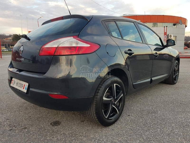 Renault Megane 1.6 CH N.A.V.I.