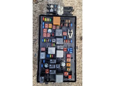 Tabla releja i osiguraca za Opel Insignia