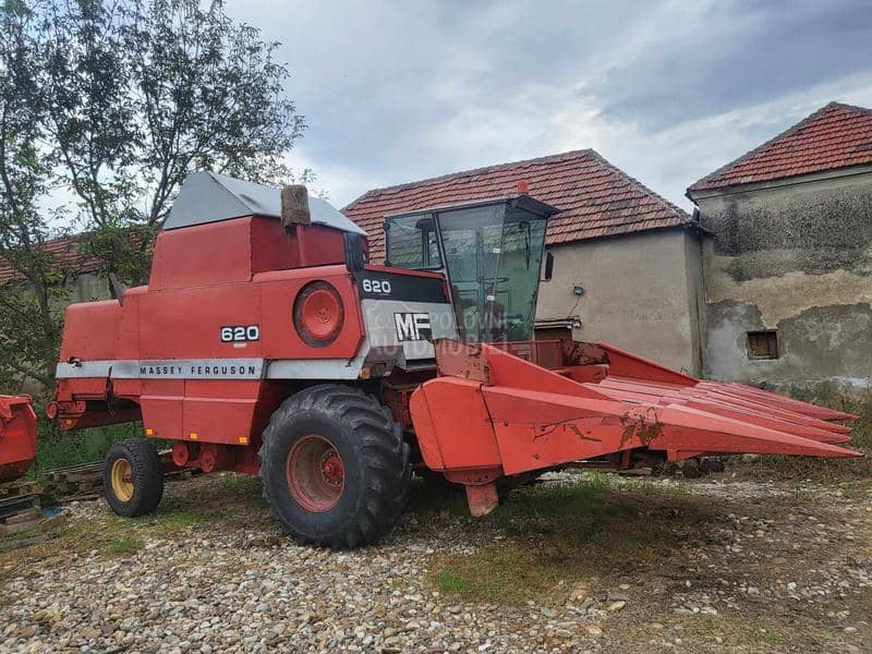 Massey Ferguson 620L