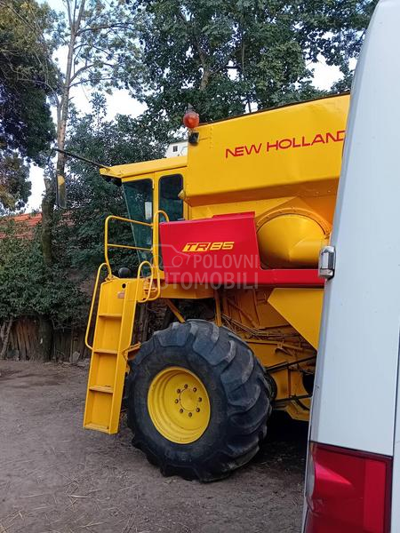 New Holland TR 85