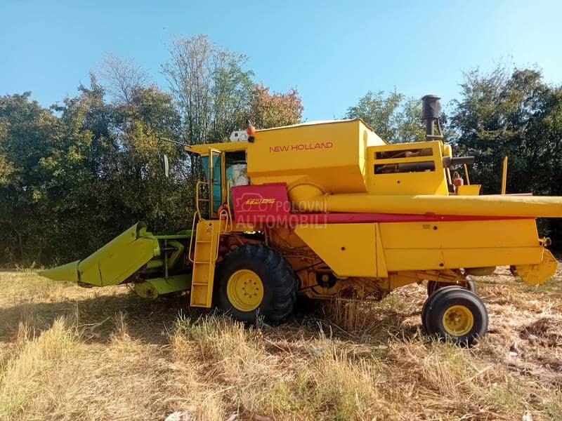 New Holland TR 85