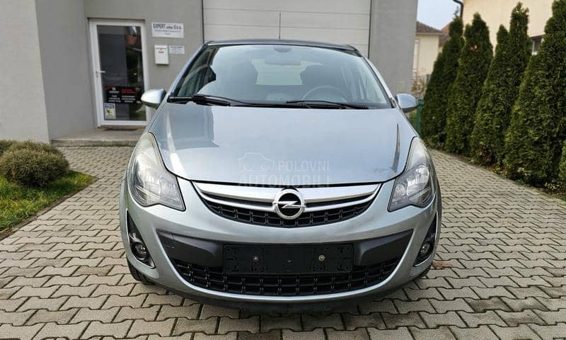 Opel Corsa D 1.2 Cosmo S/S