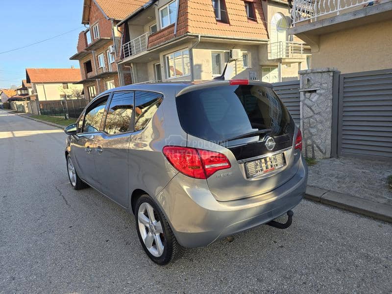 Opel Meriva 1.3 MJT COSMO