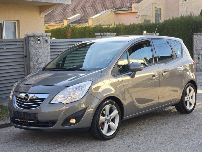 Opel Meriva 1.3 MJT COSMO