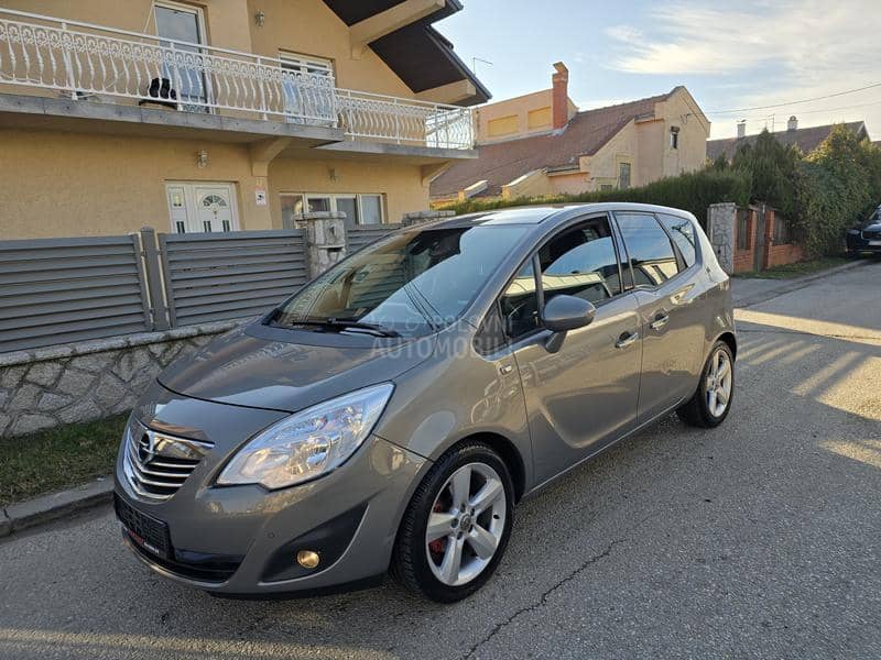 Opel Meriva 1.3 MJT COSMO