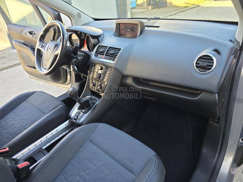 Opel Meriva 1.3 MJT COSMO