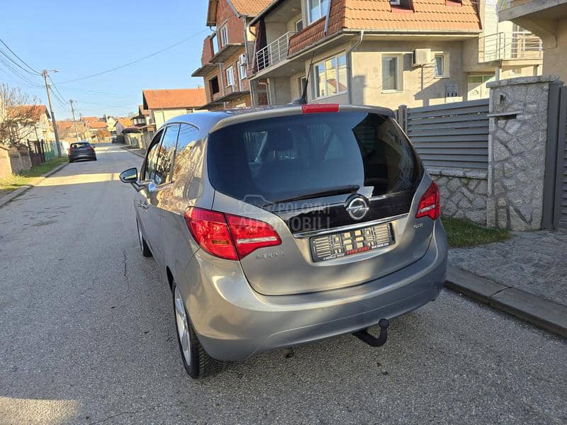 Opel Meriva 1.3 MJT COSMO