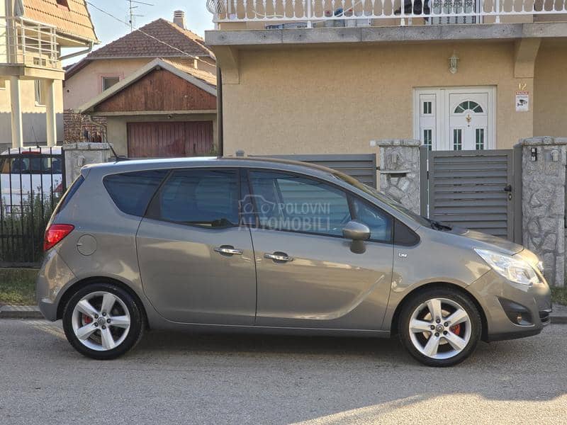 Opel Meriva 1.3 MJT COSMO