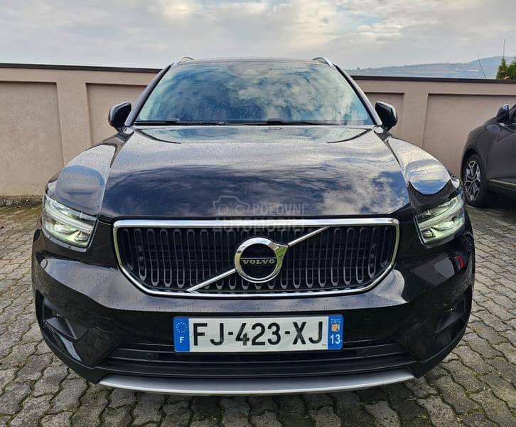 Volvo XC40 2.0 D3 MOMENTUM