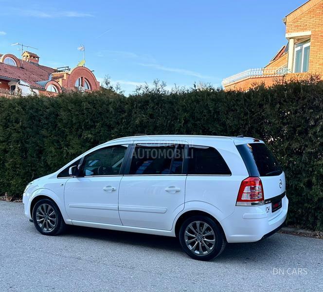 Opel Zafira ESSENTIA 7 SED CH